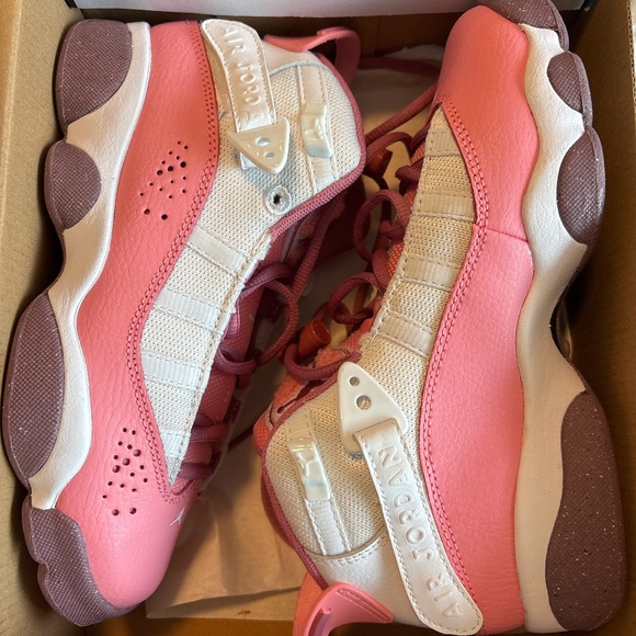 Brand new Jordans - Picture 1 of 4